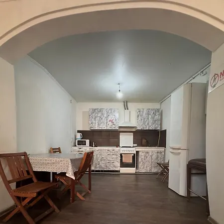 Buddha Bodoni Hostel